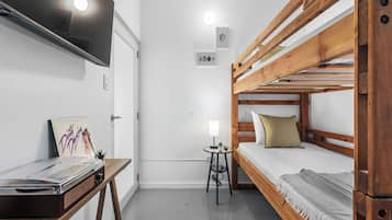 Apartment, 2 Bedrooms | Iron/ironing board, free WiFi, bed sheets