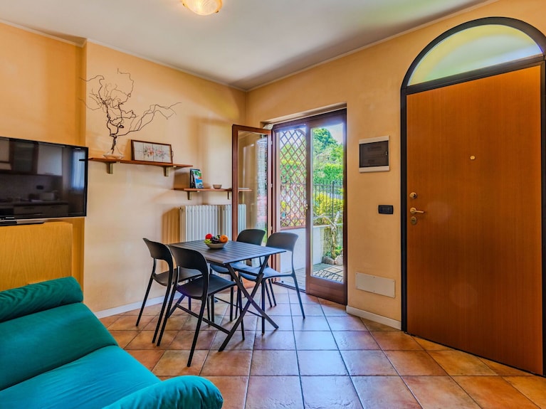 Herrliche Wohnung Für 2 Gäste Mit Pool, Tv, Innenhof Und Haustiere Erlaubt - Comer See