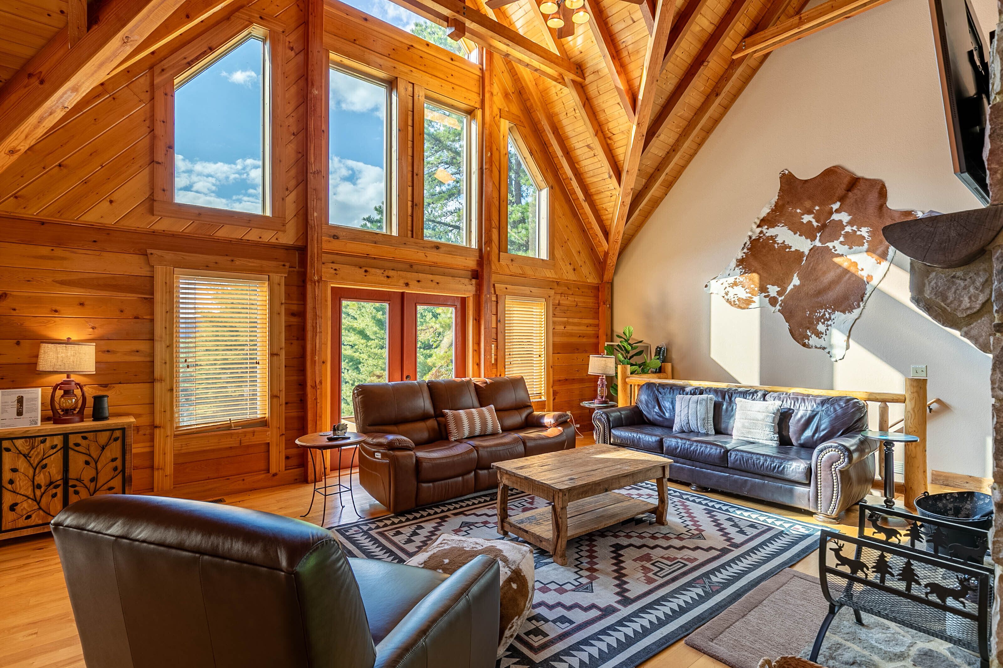 TV connectée, cheminée, baby-foot