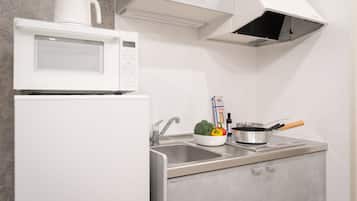 Superior Double Room | Private kitchen | Fridge, microwave, stovetop, electric kettle