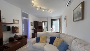 Living area - Vacation home Bruna by Interhome (Dolcedo)