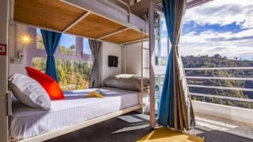 8 Bed Mixed Dorm | Wi-Fi gratuito, lenzuola