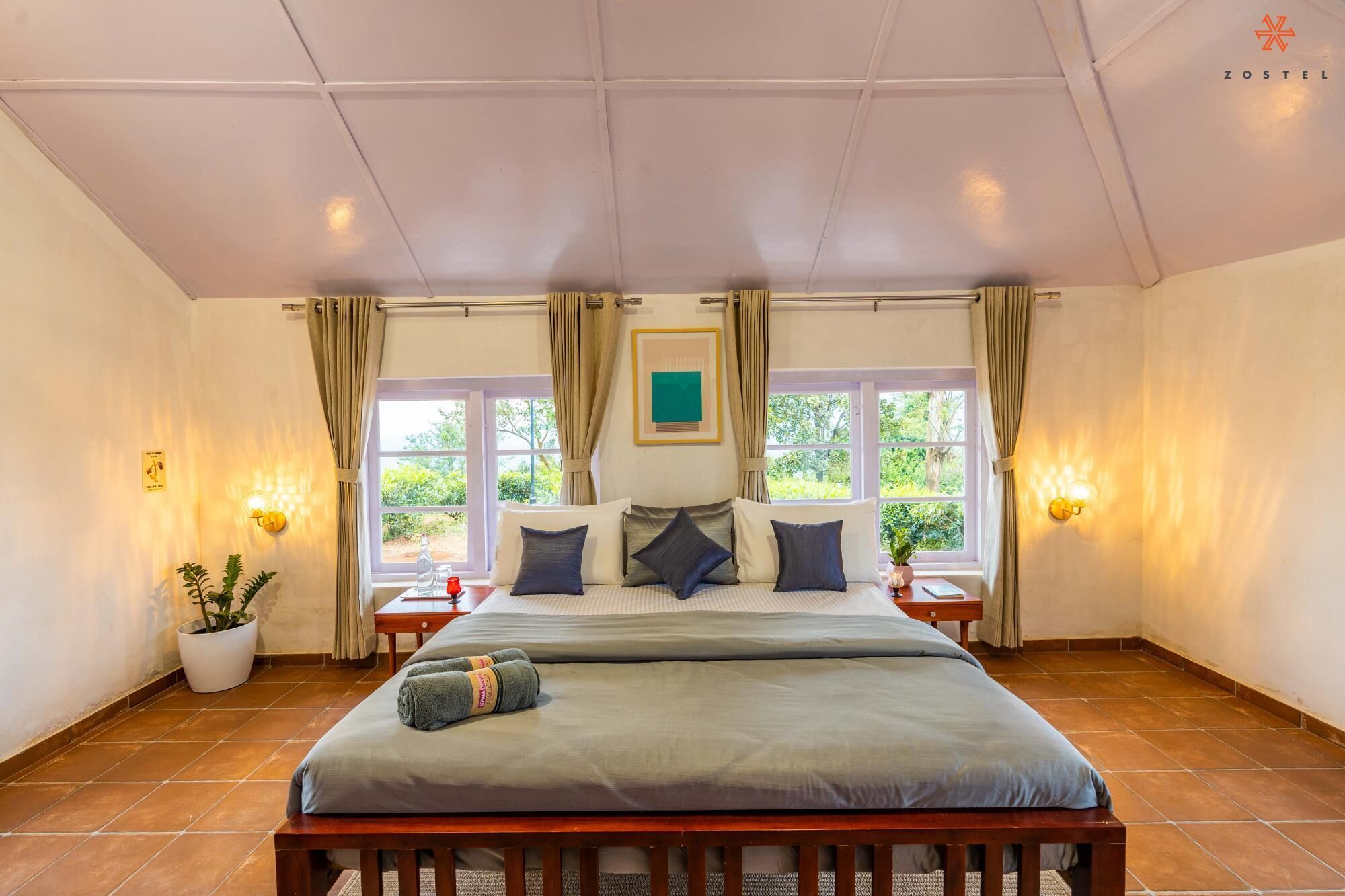 Deluxe Private Room | Free WiFi, bed sheets