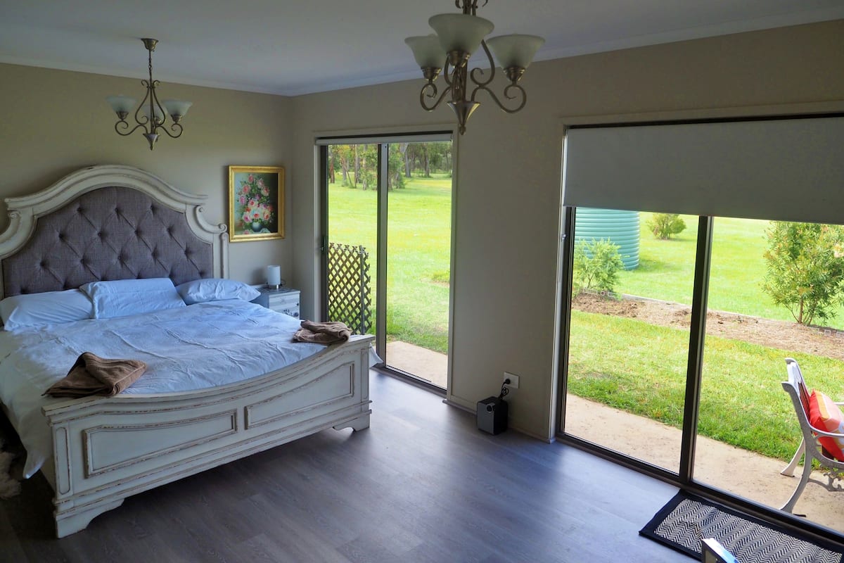 2 KingBds, 2 Bathrms, 2 loungeRms, Full Kitchen, Sauna | Premium bedding, down comforters, pillowtop beds, individually decorated