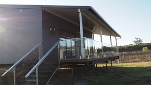 Sunset Chalet, 1 QBed, Granite Bthrm, Full Kitchen, Lake & Vineyard View | Terrace/patio - Heritage Estate (Cottonvale)