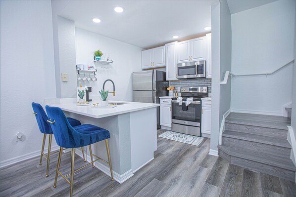 Talheres/pratos/utensílios de cozinha