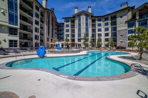 Beheizter Pool