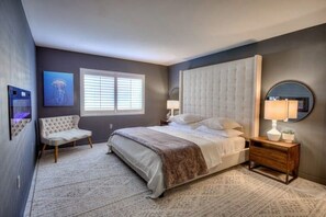 2 bedrooms, iron/ironing board, WiFi, bed sheets - Pelican SeaPod - Walk to the Beach! (St. Augustine)