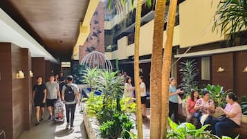 Televisión LCD de 32 pulgadas con canales digitales