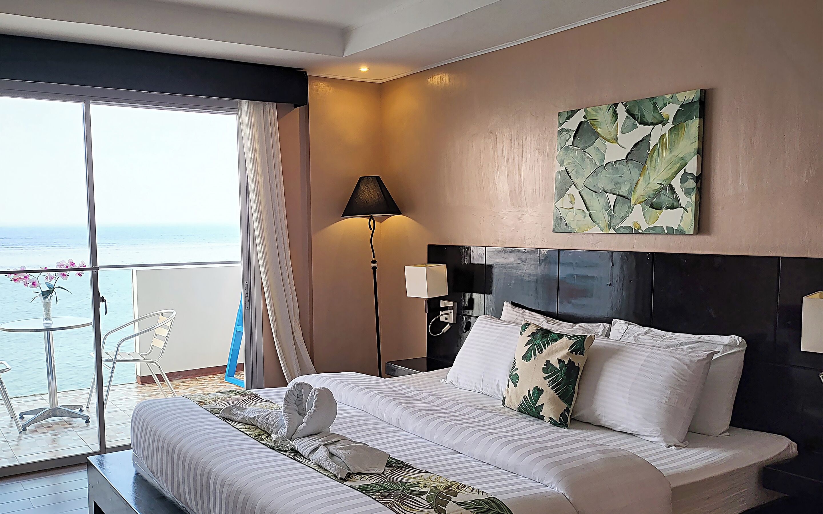 Habitación exclusiva | Wifi gratis y ropa de cama 