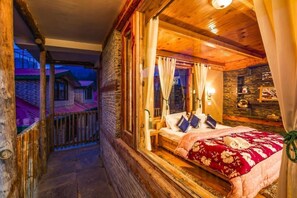 Free WiFi, bed sheets - Zostel Homes Cheog - Shimla (Theog)