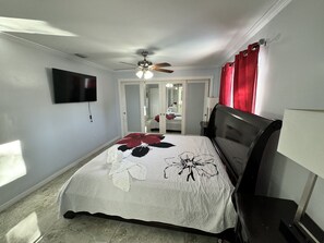 3 chambres, fer et planche Ă repasser, Wi-Fi, draps fournis