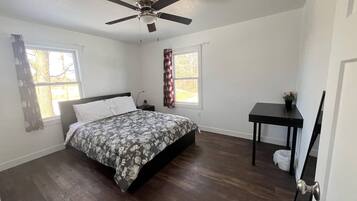 5 Schlafzimmer, Bügeleisen/Bügelbrett, WLAN, Bettwäsche