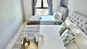 Comfort Apartment | Blackout drapes, iron/ironing board, free WiFi