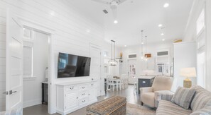 テレビ、ステレオ