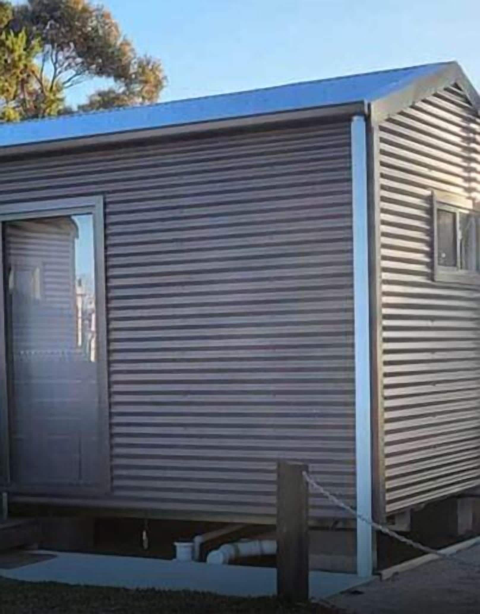 Standard Cabin, 2 Queen Beds