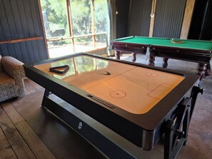Billiards - Kangaroo Lake C & C Park (Mystic Park)