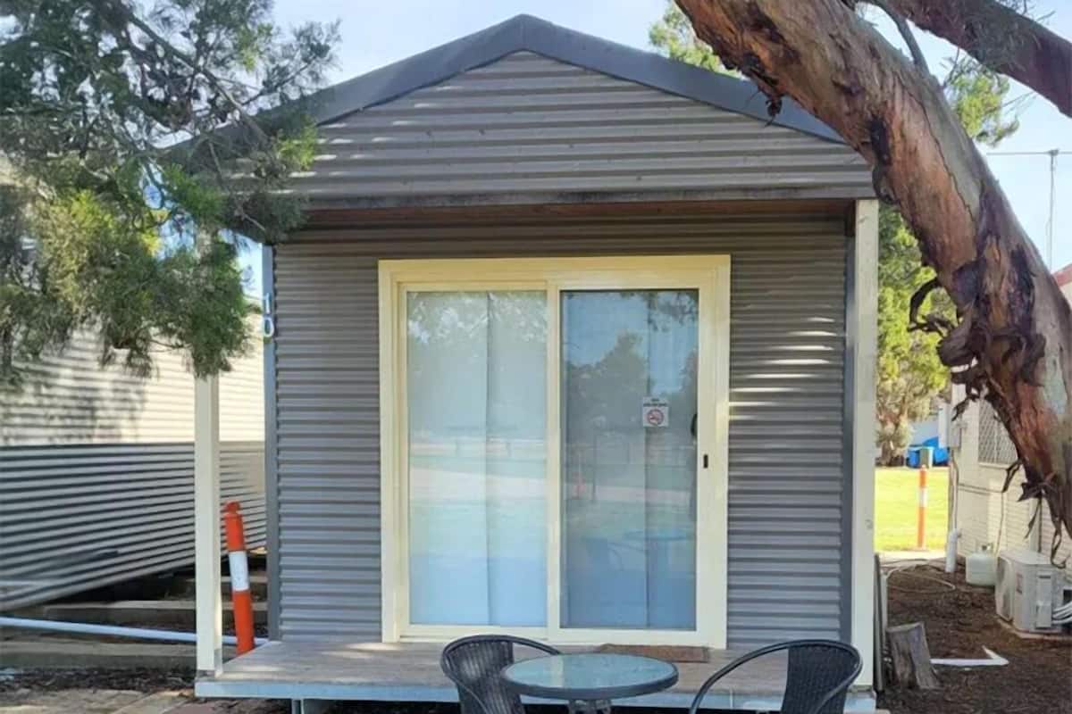 Design Cabin, 2 Queen Beds