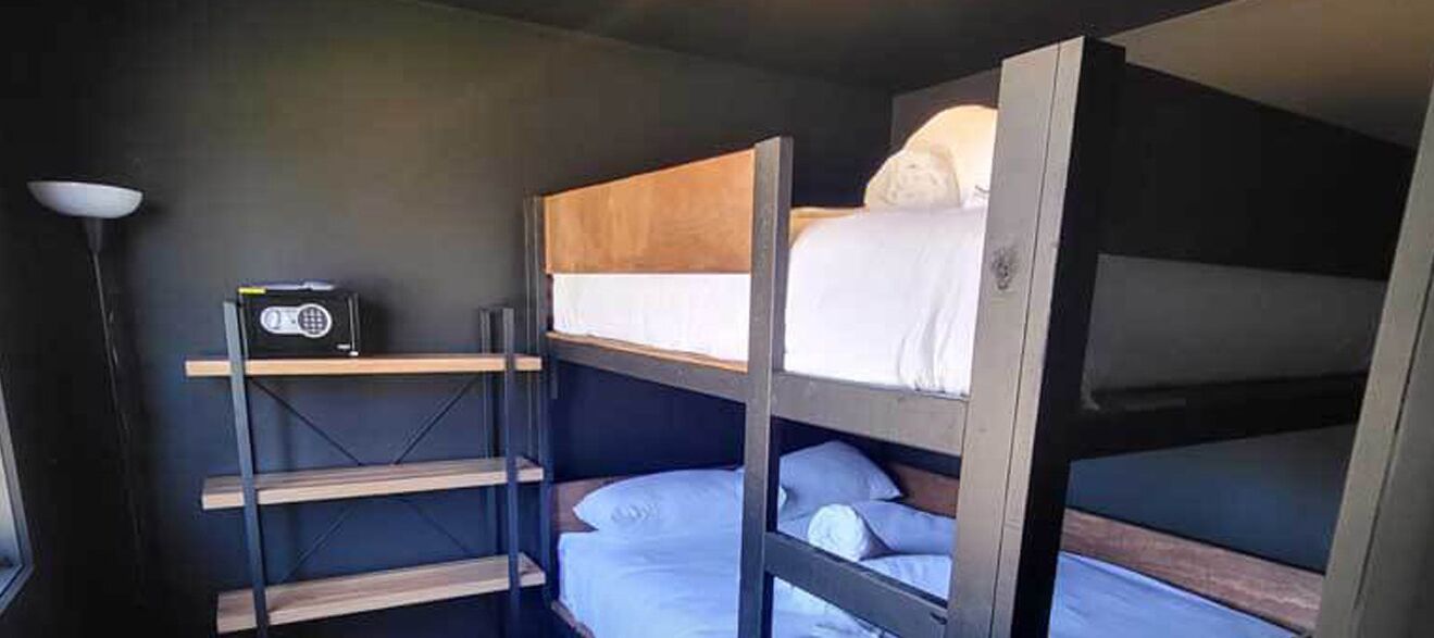 Design Cabin, 2 Queen Beds