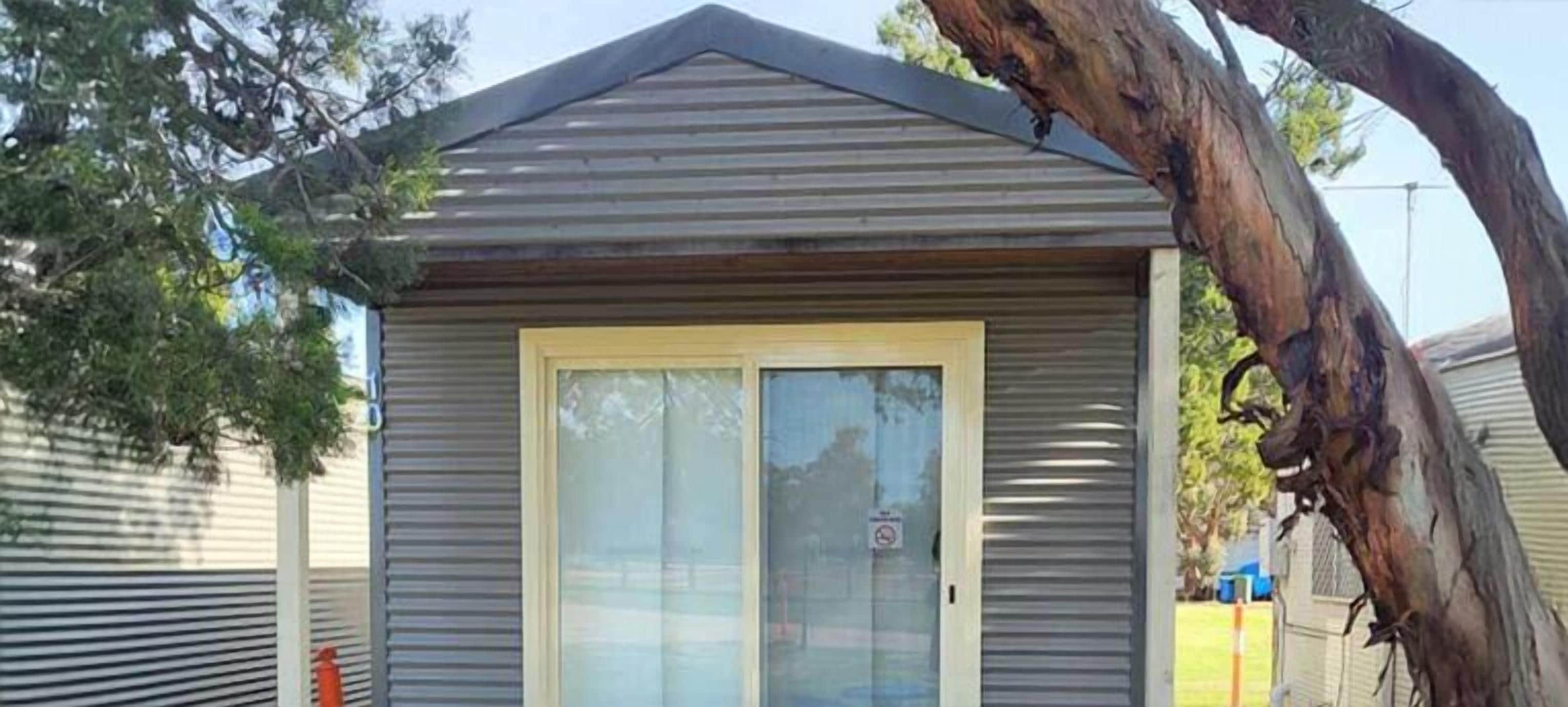 Design Cabin, 2 Queen Beds