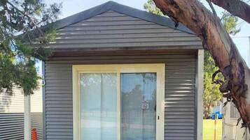 Cabaña de diseñador, 2 camas Queen size | 1 habitación