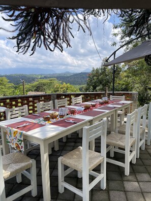 Breakfast, lunch, dinner served; Mexican cuisine, pool views - Hotel Hacienda San Bartolo (Xico)