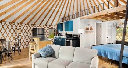 Modern Yurt w River Access, Hot Tub, WiFi & Grill