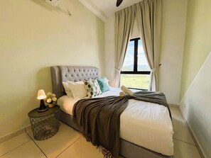 Blackout curtains, iron/ironing board, free WiFi, bed sheets - The Horizon Ipoh Stay by Grab A Stay (Ipoh)
