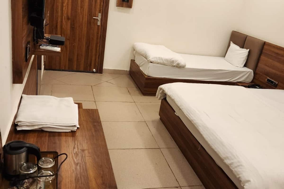 Deluxe kamer | Een bureau, gratis kabelinternet, beddengoed