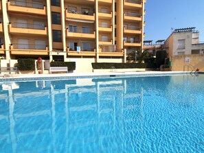 Pool - Magnificent apartment with community pool 2 minutes from the beach (l'Escala)