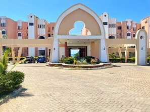 Exterior - Lux Suites Lamera Duplex Penthouses (Mombasa)