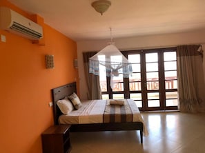 Appartement Penthouse familial | Décor unique, ameublement unique, accès au Wi-Fi (inclus)
