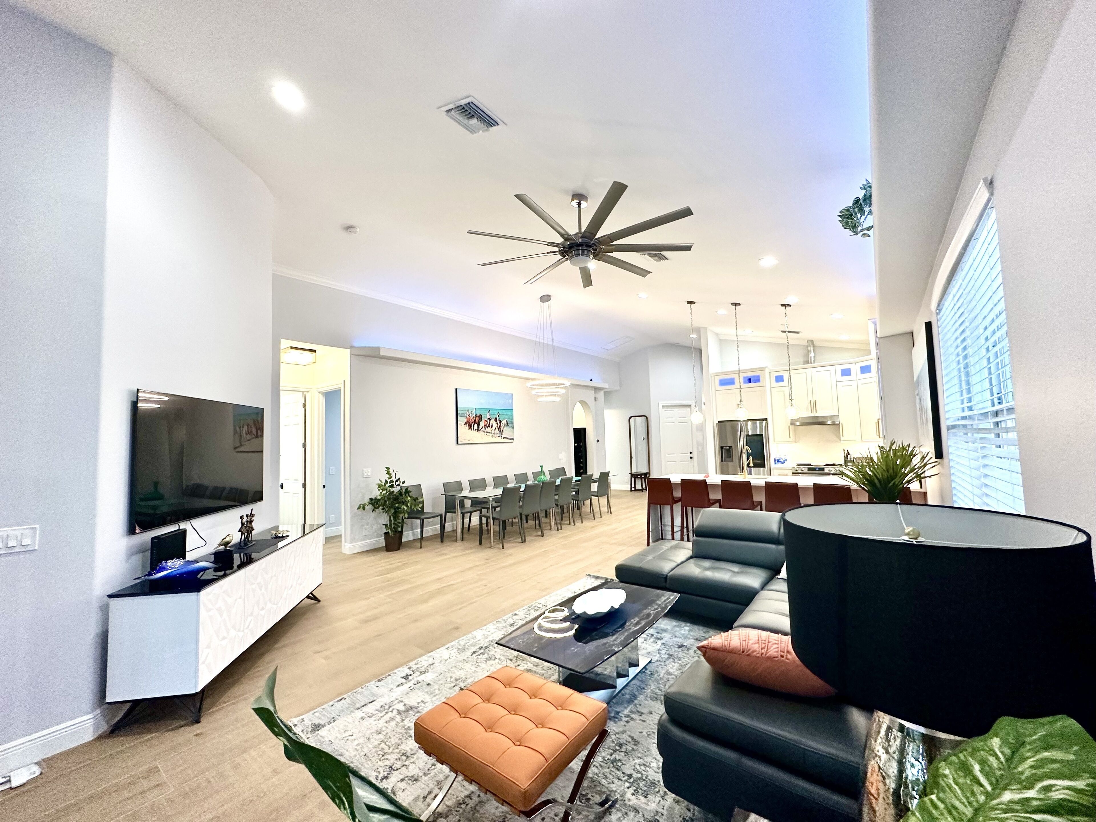 EURO STYLE  NEW HOME, SALTED & HEATED POOL &OUTDOOR KITCHEN NEXT TO THE BEACH 