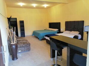 1 chambre, fer et planche à repasser, Wi-Fi gratuit