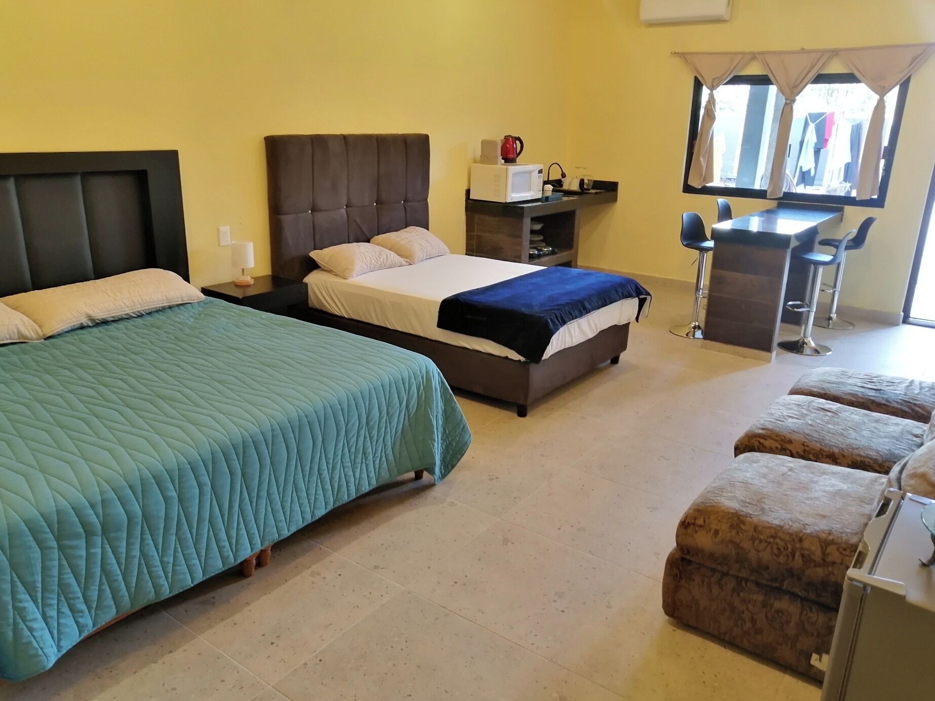 1 chambre, fer et planche à repasser, Wi-Fi gratuit