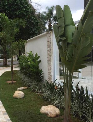 Apartment | Property grounds - M3 Riviera Inn Residence 84 (Bertioga)
