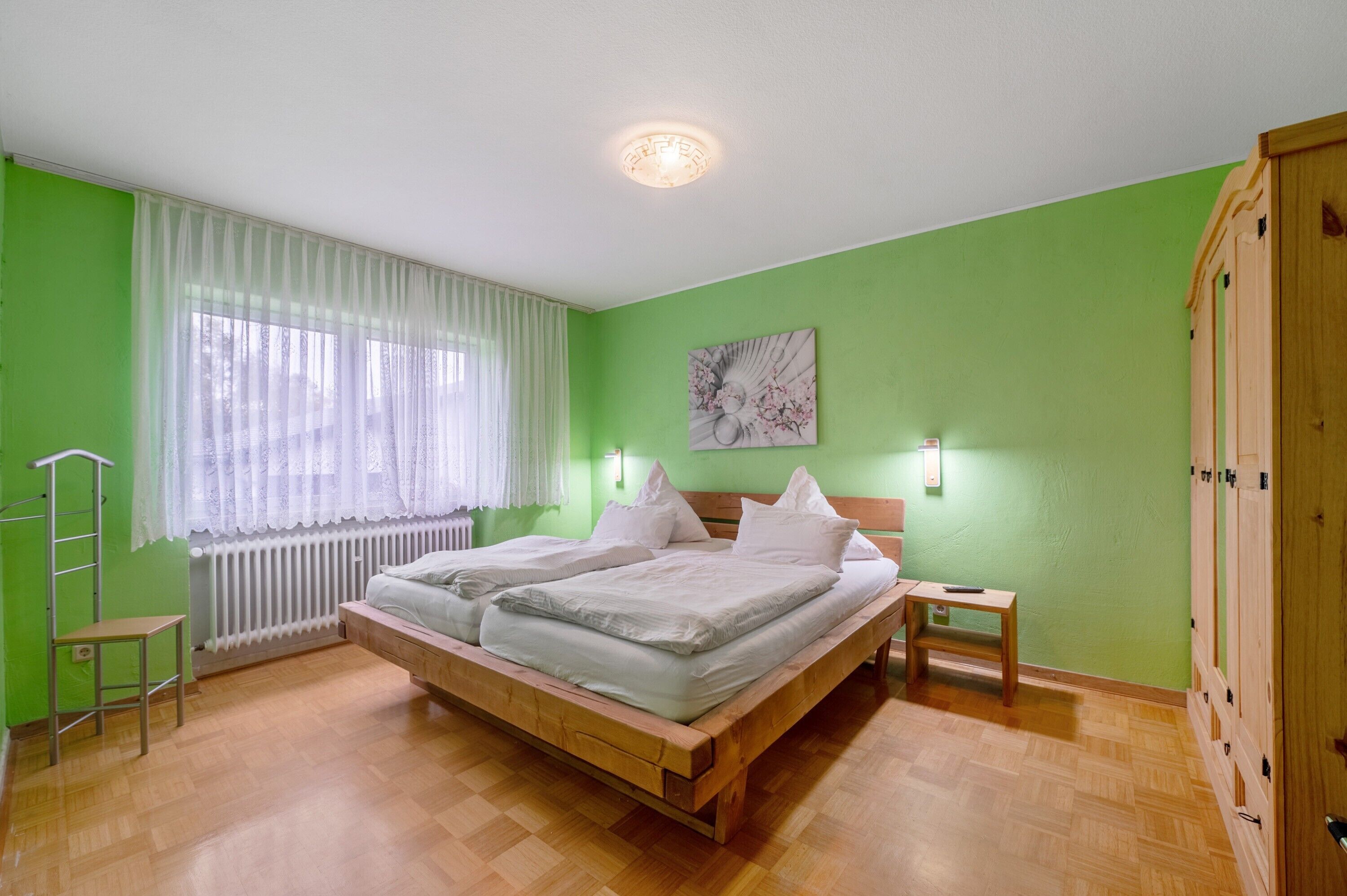 3 habitaciones, tabla de planchar con plancha y wifi gratis 