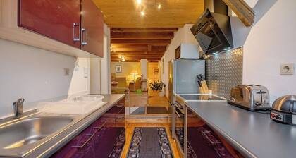 Apartment 'Ferienhaus Störzel - Wohnung B' with Balcony and Wi-Fi