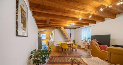 Apartment 'Ferienhaus Störzel - Wohnung B' with Balcony and Wi-Fi