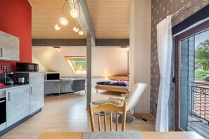Fernseher, Stereoanlage