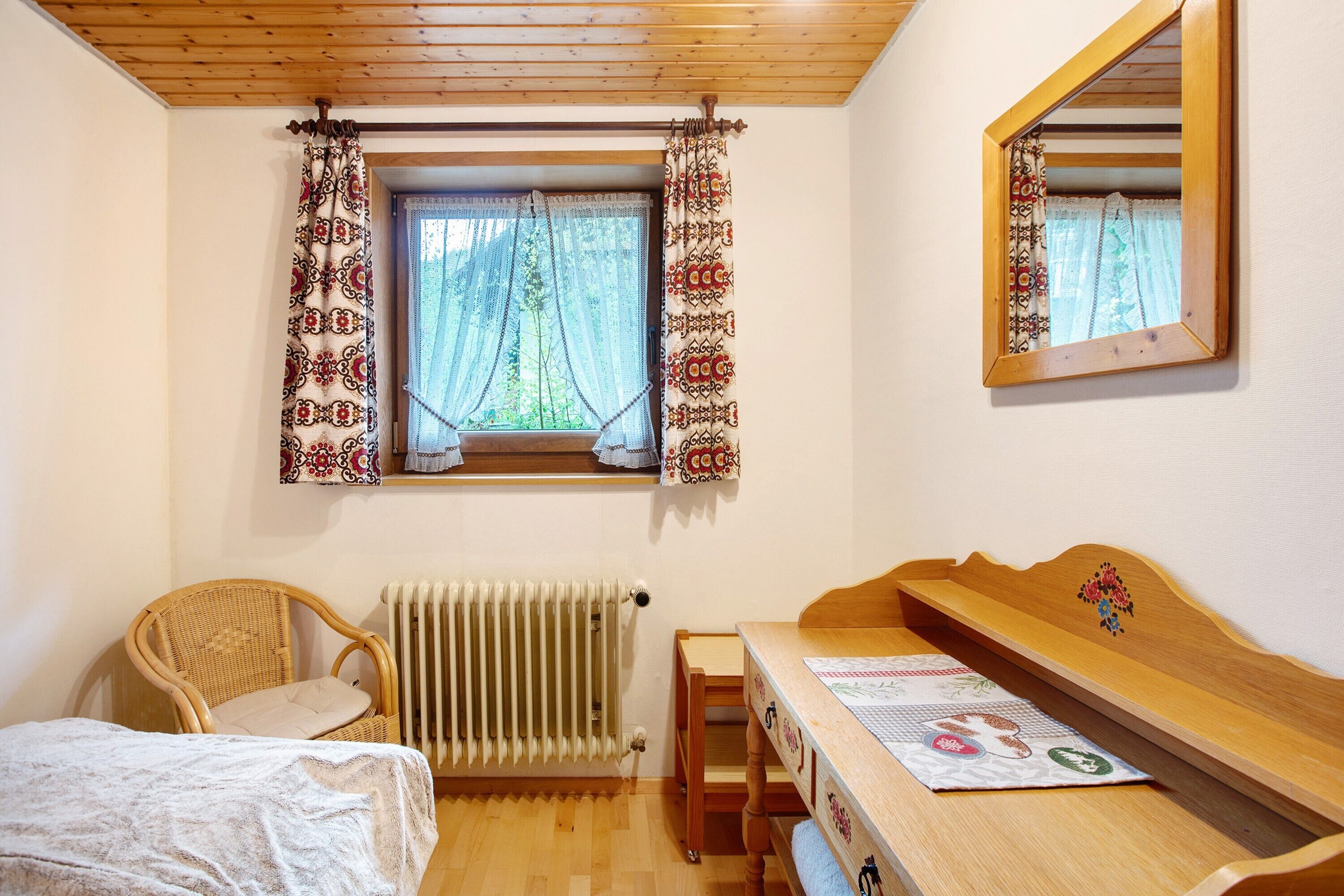 1 室のベッドルーム、WiFi (無料)、ベッドシーツ