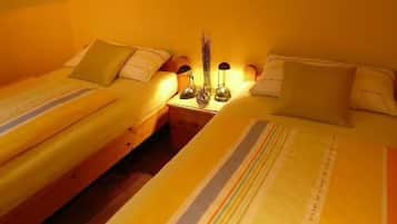 2 chambres, fer et planche Ă  repasser, Wi-Fi gratuit, draps fournis