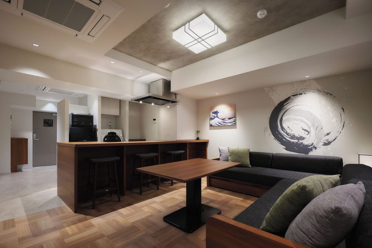 1 Bedroom Suite with 10sqm Balcony, Non Smoking