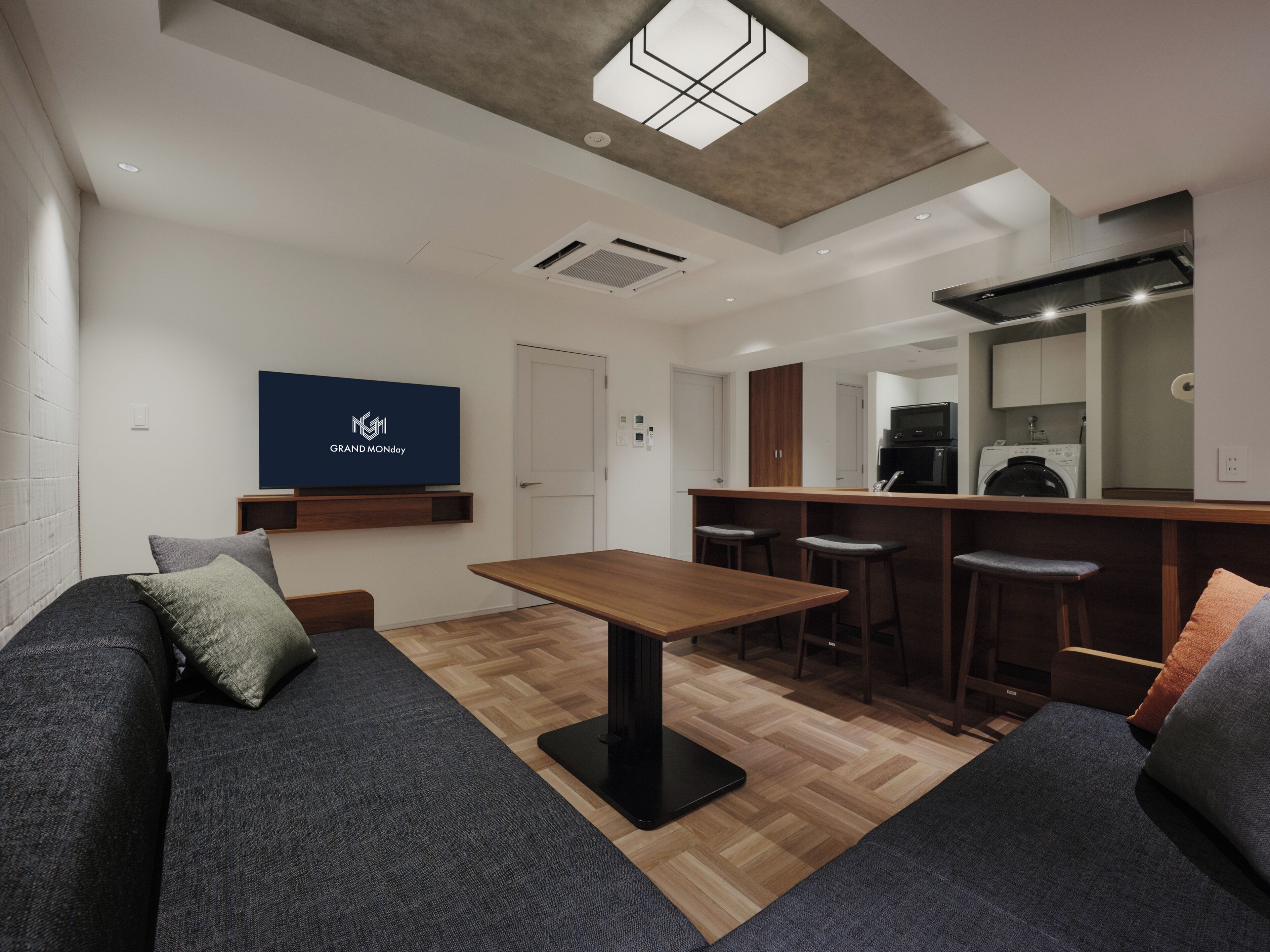1 Bedroom Suite with 10sqm Balcony, Non Smoking | In-room safe, desk, iron/ironing board, WiFi (free)