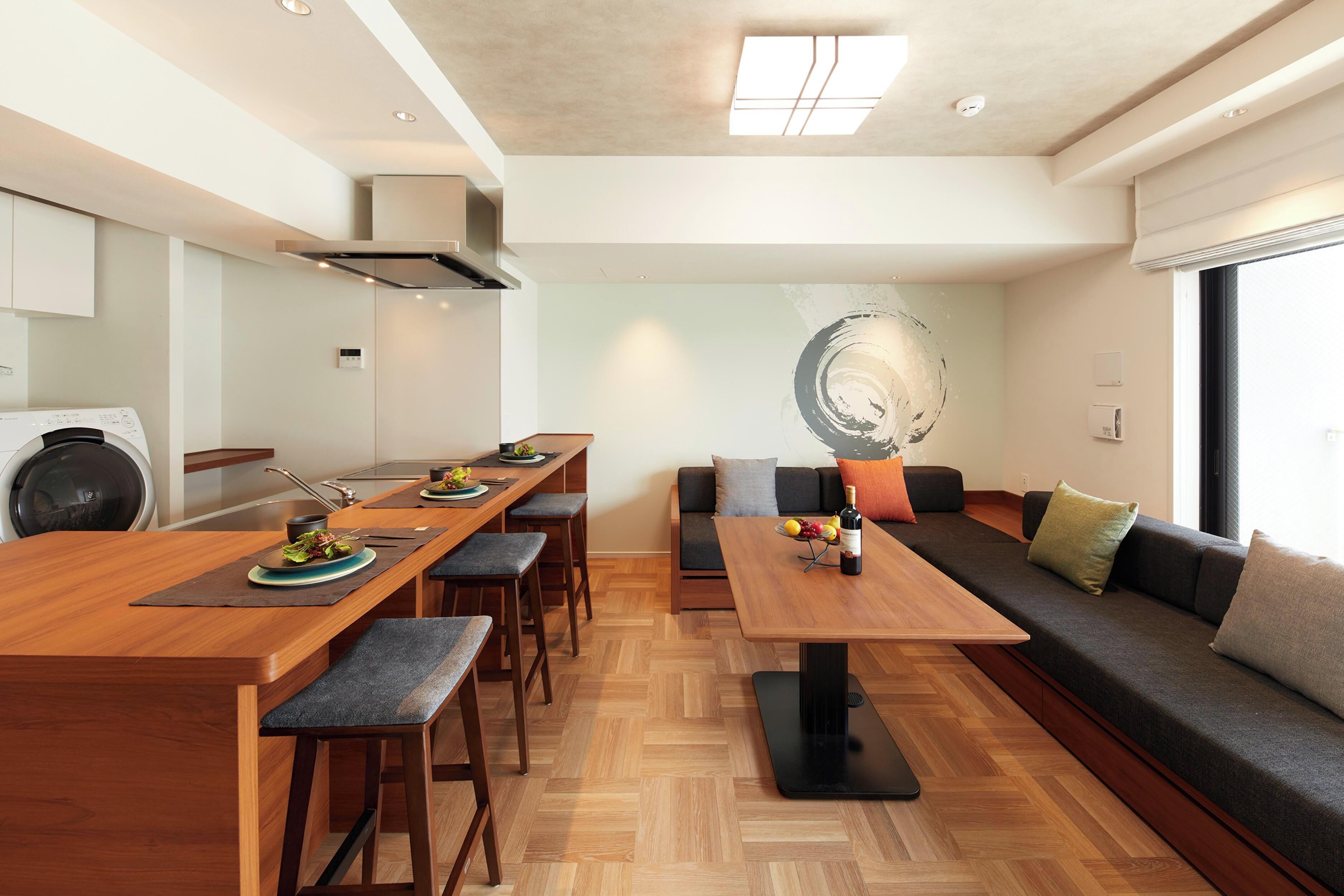 1 Bedroom Suite with 10sqm Balcony, Non Smoking