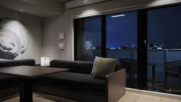 1 Bedroom Japanese Suite with 10sqm Balcony, Non Smoking | In-room safe, desk, iron/ironing board, free WiFi