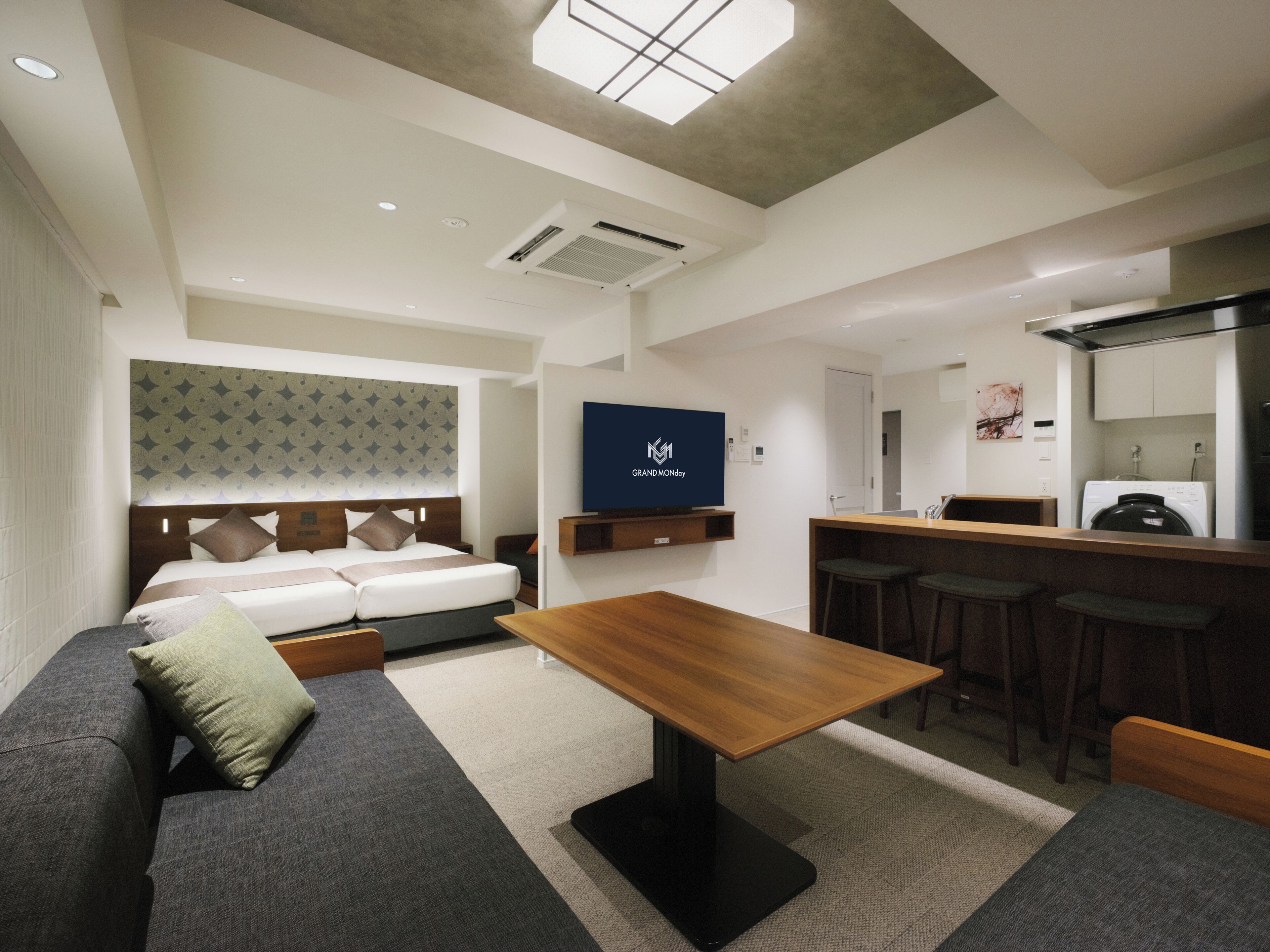 Suite with 10sqm Balcony, Non Smoking