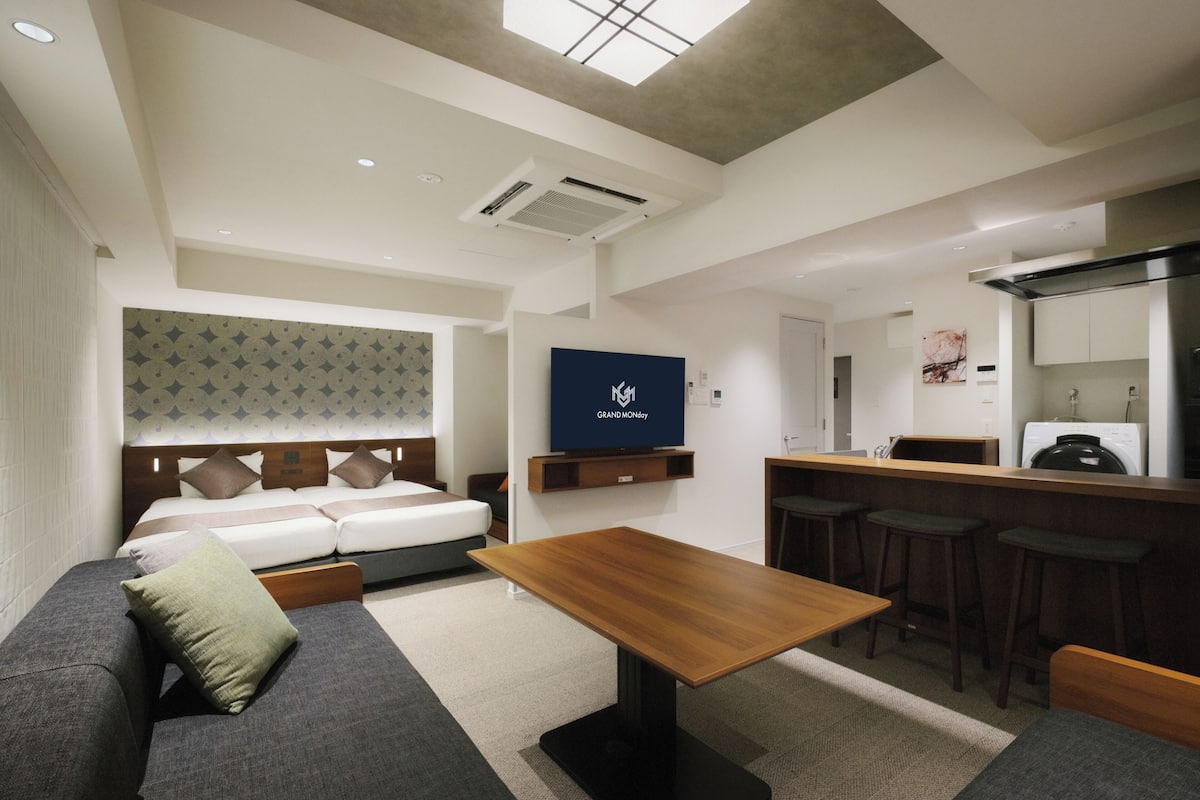 Suite with 10sqm Balcony, Non Smoking