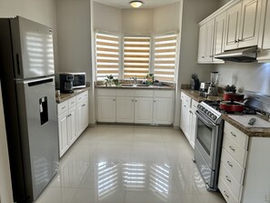 Private kitchen - Family House 3bdr-pool-tennis Court (Cabo San Lucas)