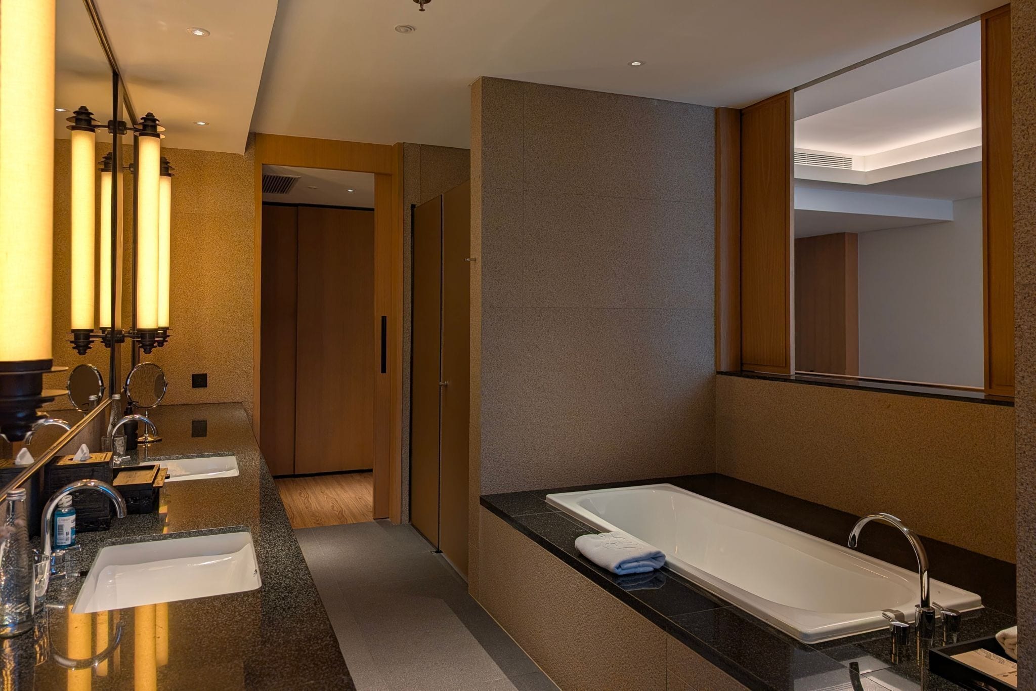 Junior Suite | Bathroom